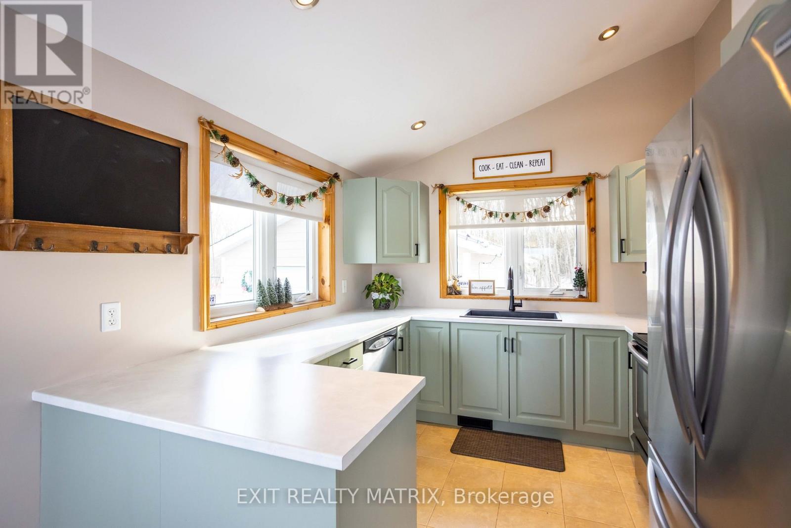 17294 Wheeler Road, South Stormont, Ontario  K0C 2A0 - Photo 9 - X12663700