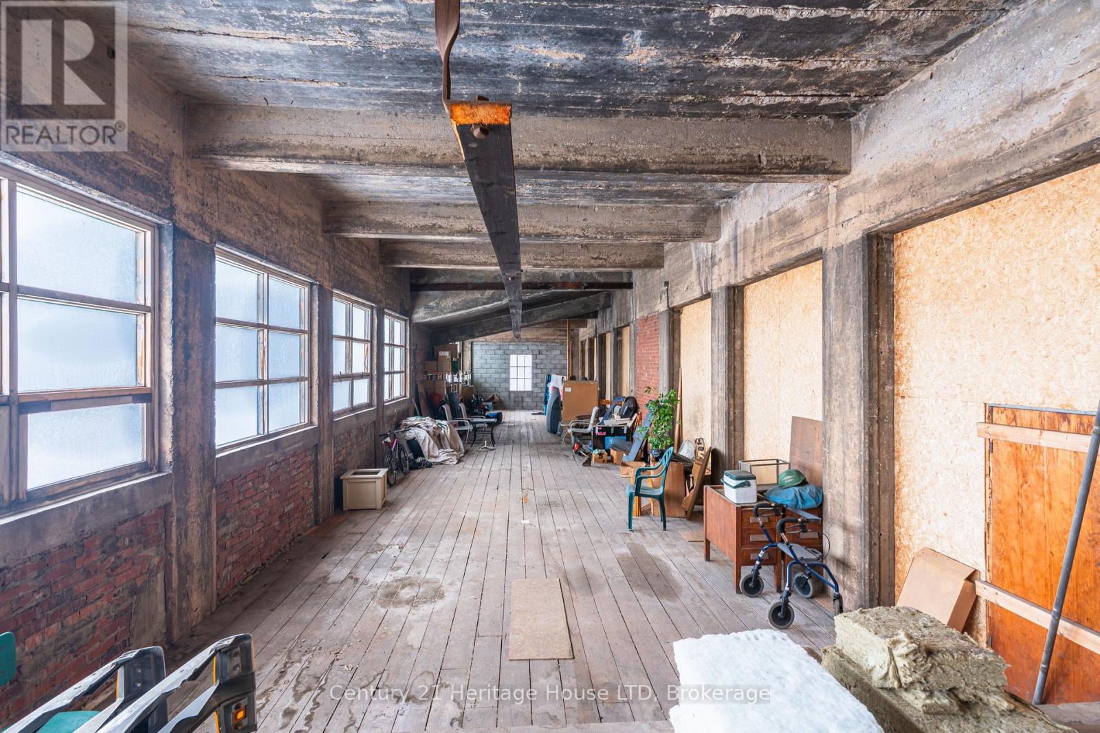 225 Merritt Street, St. Catharines, Ontario  L2T 1J7 - Photo 16 - X12663706