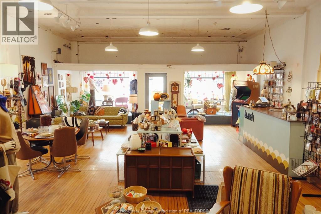 1018 Drouillard Road, Windsor, Ontario N8Y 2P8 - Photo 3 - 26000230