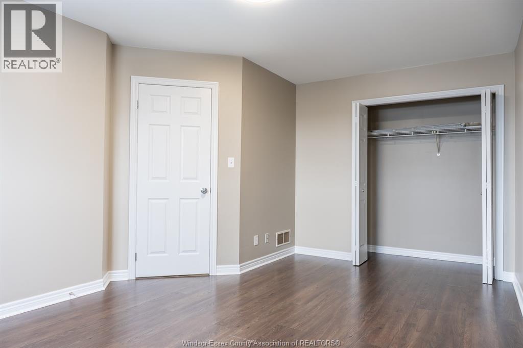 11409 Timber Bay Crescent, Windsor, Ontario  N8R 2K9 - Photo 7 - 26000188