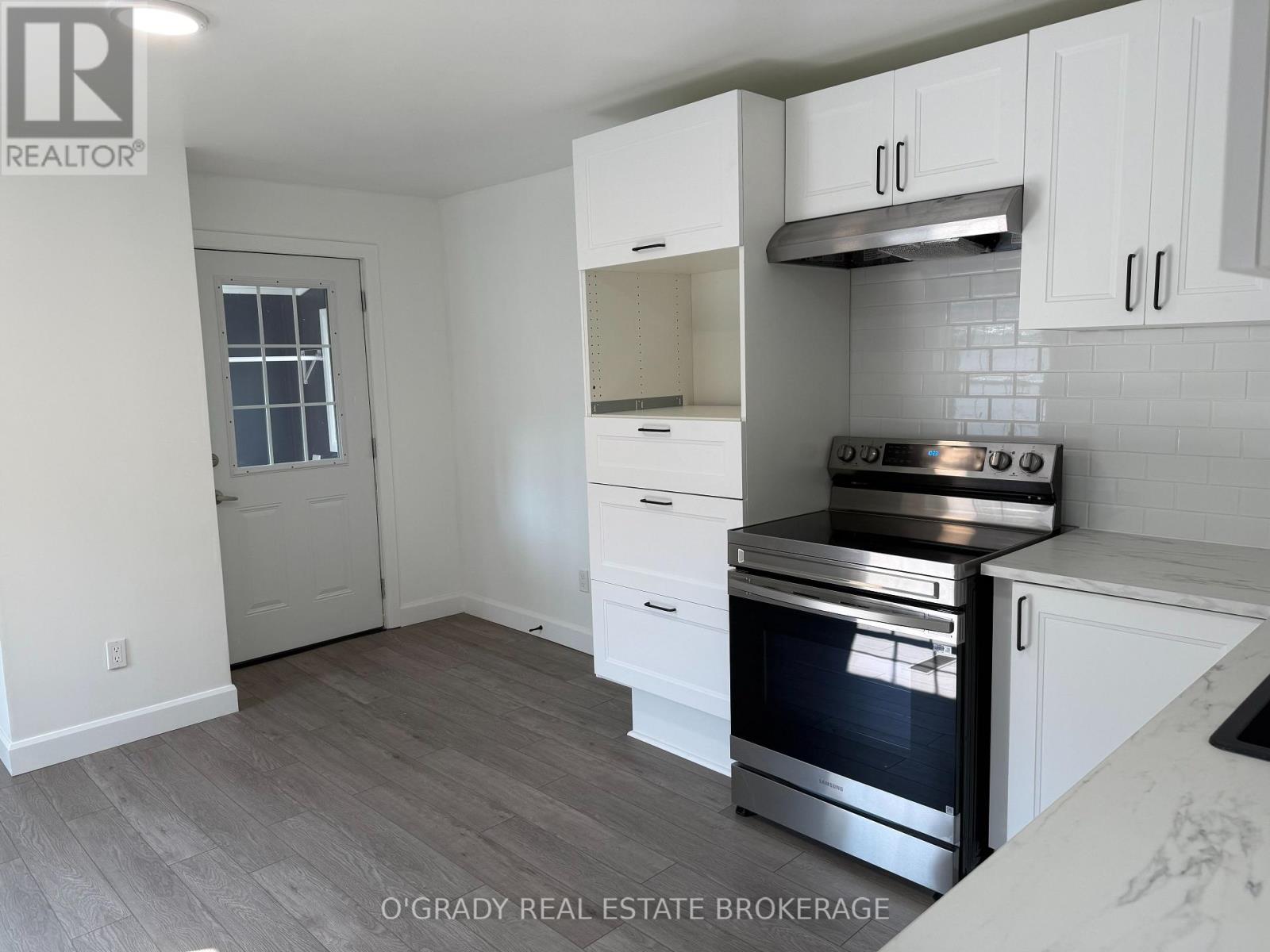 28 James Street E, Brockville, Ontario  K6V 1K2 - Photo 4 - X12663738