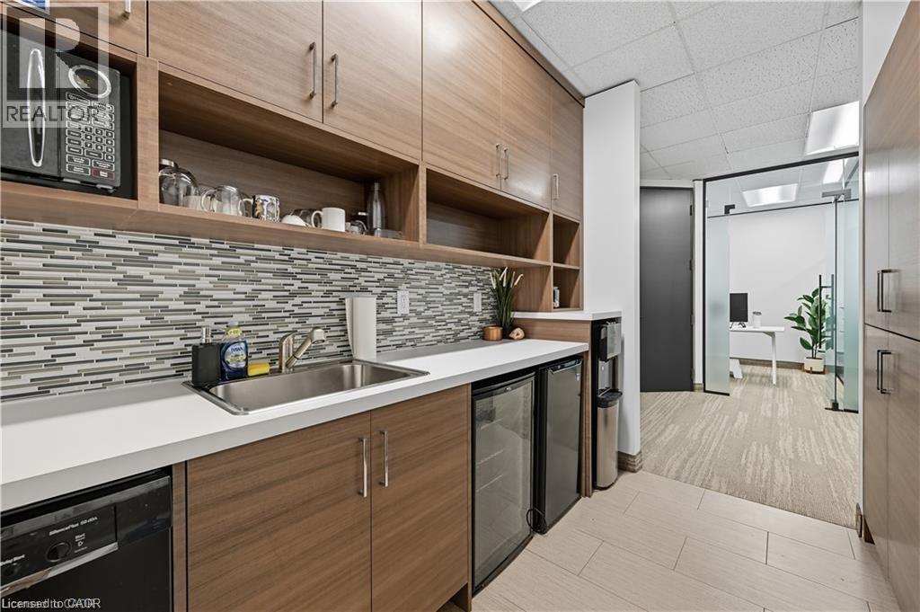 3410 South Service Road Unit# 103, Burlington, Ontario  L7N 3T2 - Photo 5 - 40796105