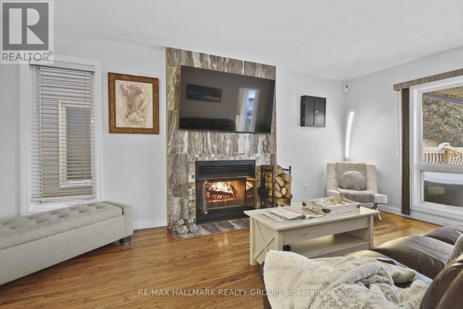 52 Peacock Crescent, Ottawa, Ontario  K2J 3P7 - Photo 10 - X12663008