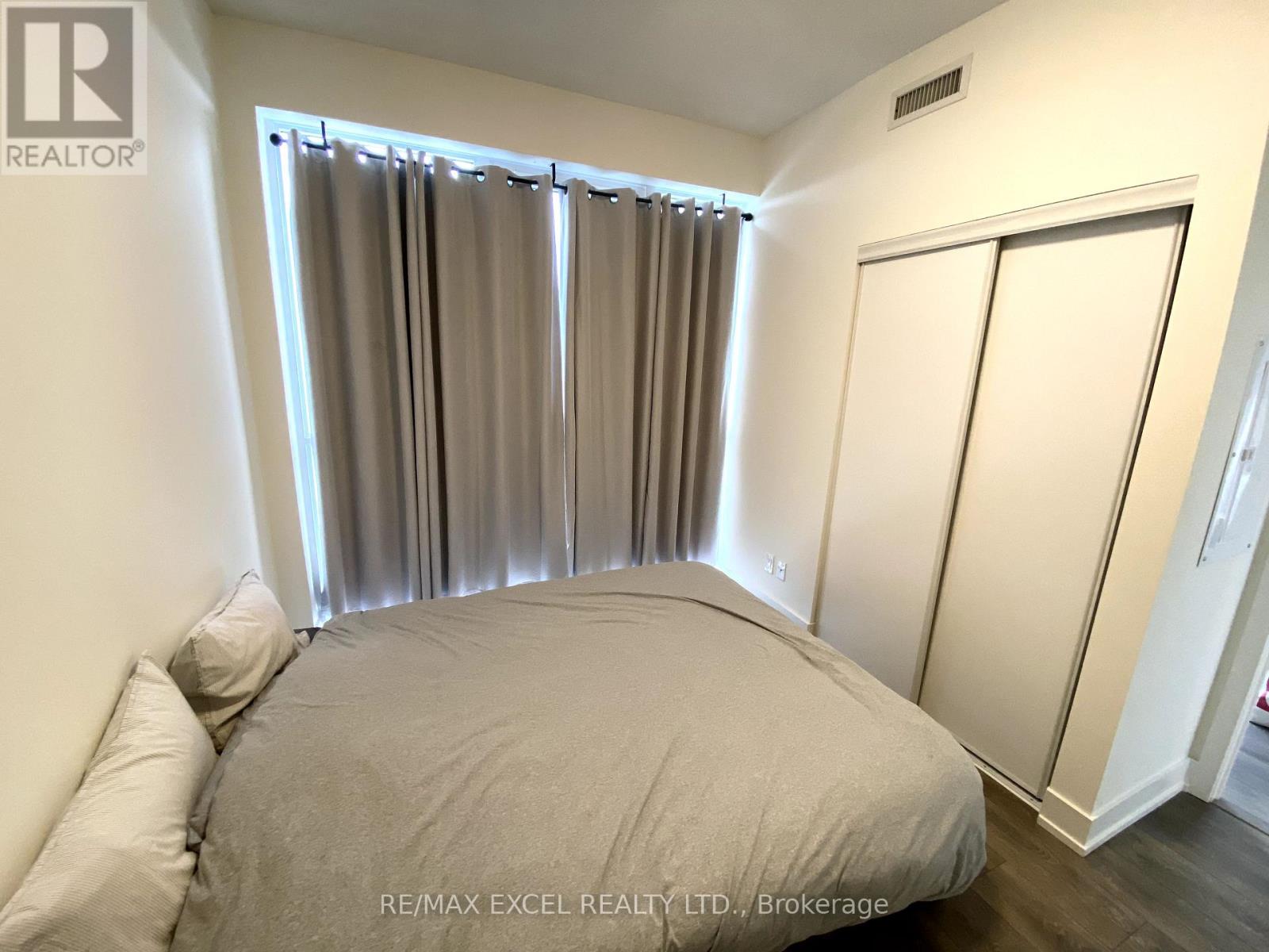 907 - 180 Fairview Mall Drive, Toronto, Ontario  M2J 0G4 - Photo 3 - C12663524