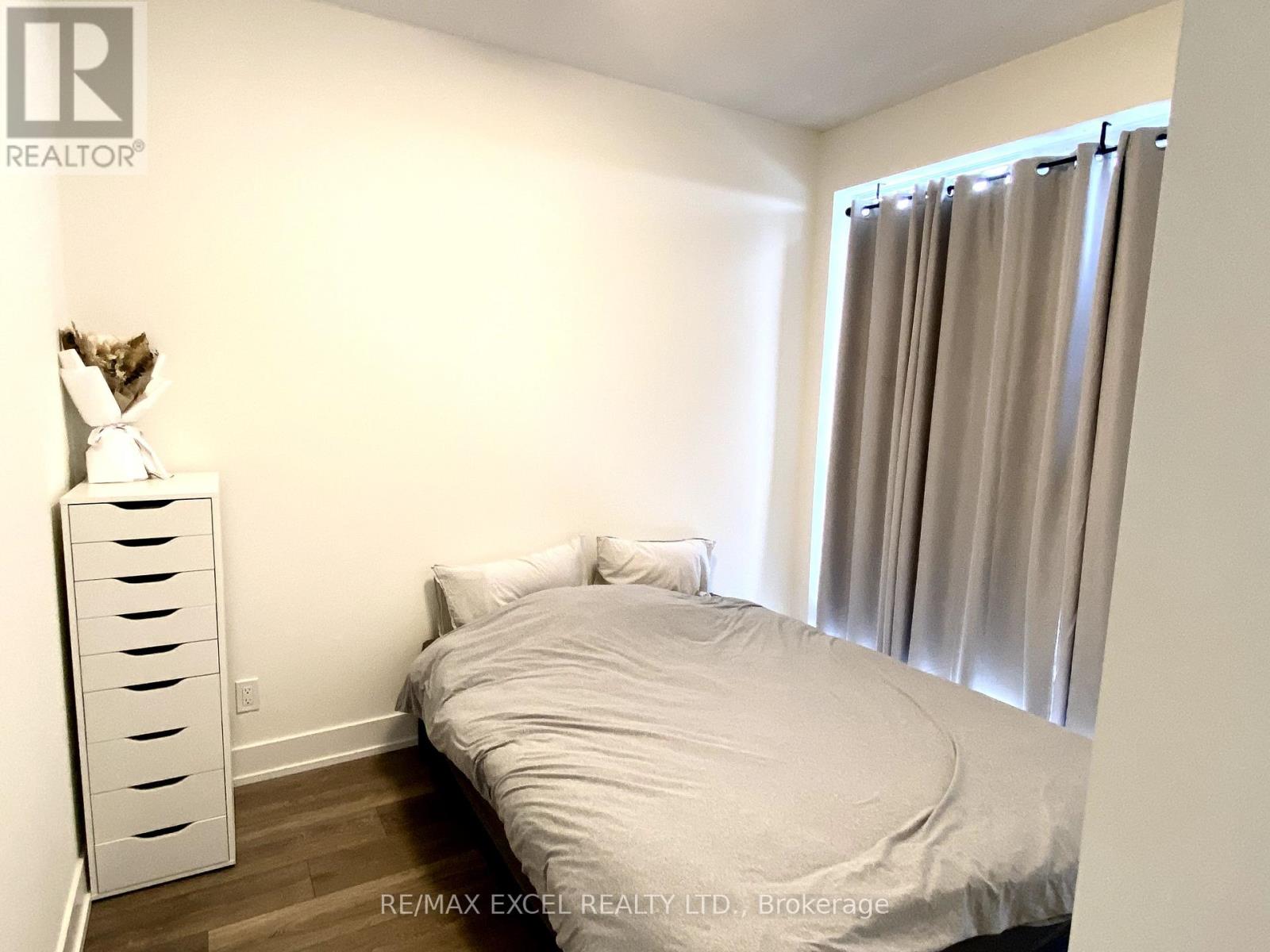 907 - 180 Fairview Mall Drive, Toronto, Ontario  M2J 0G4 - Photo 4 - C12663524