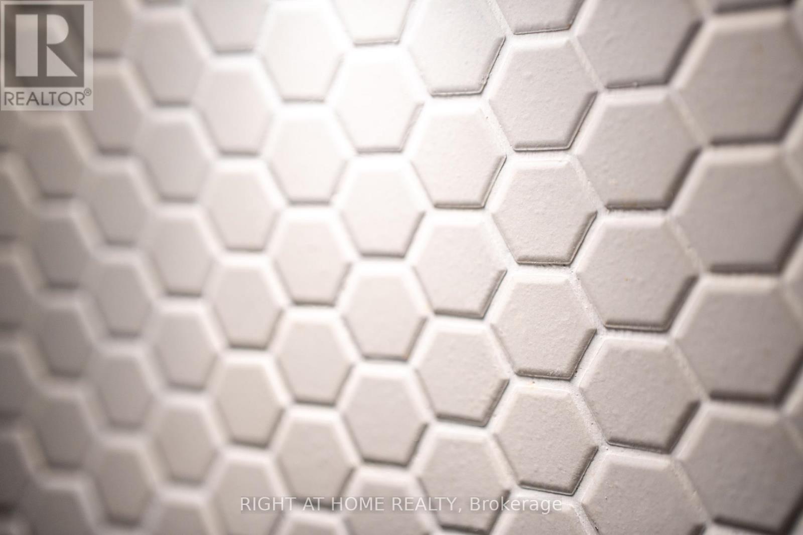 1806 - 33 Helendale Avenue, Toronto, Ontario  M4R 0A4 - Photo 14 - C12663560