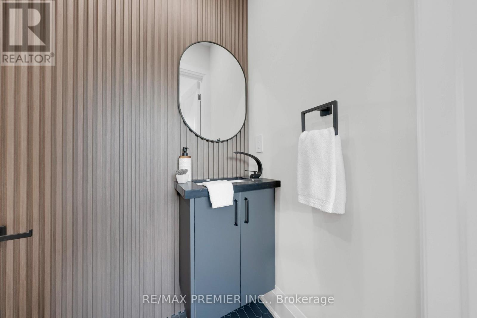 388 Crawford Street, Toronto, Ontario  M6J 2V9 - Photo 19 - C12663578