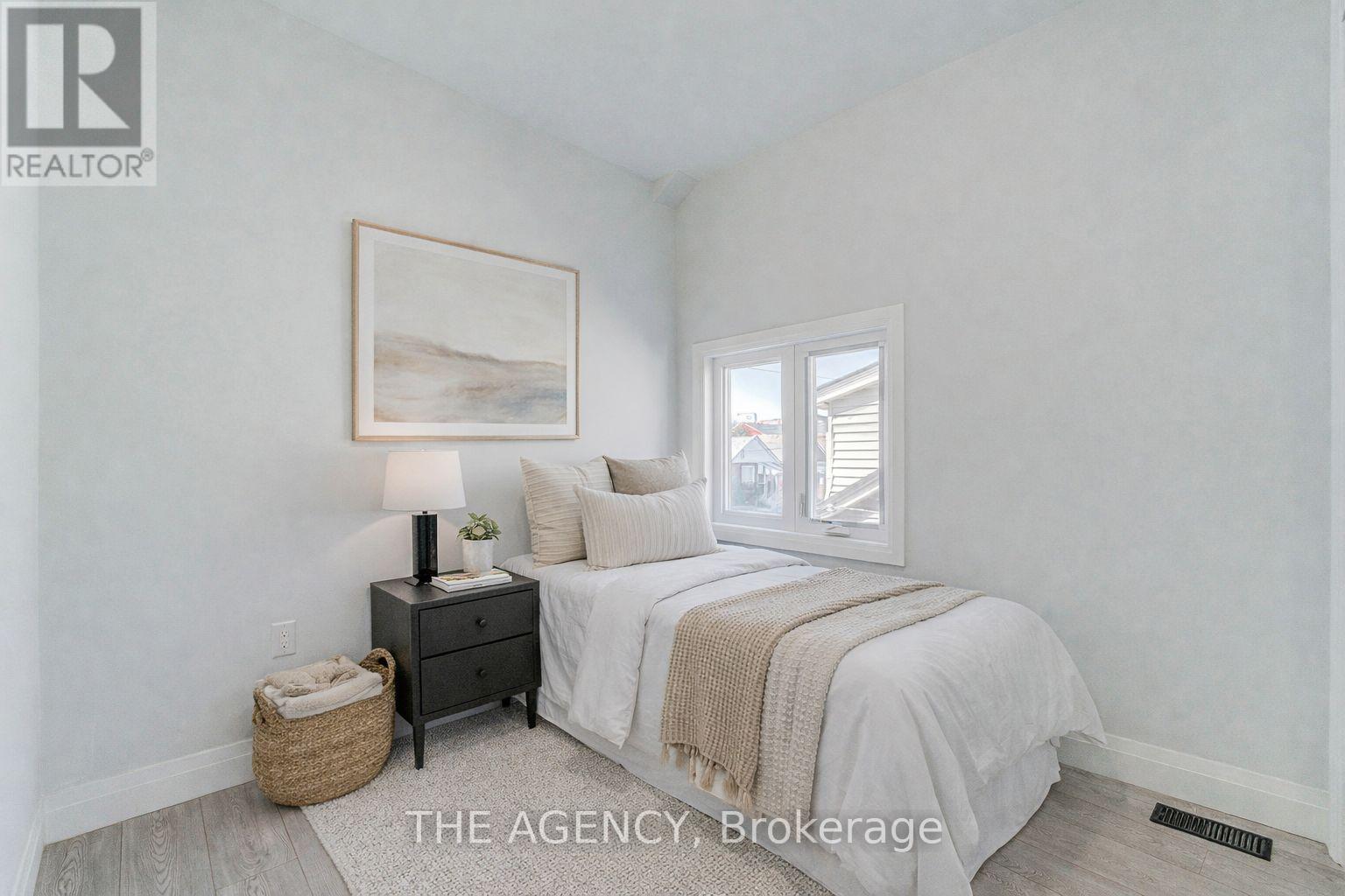 259 Robina Avenue, Toronto, Ontario  M6C 3Y9 - Photo 6 - C12663686