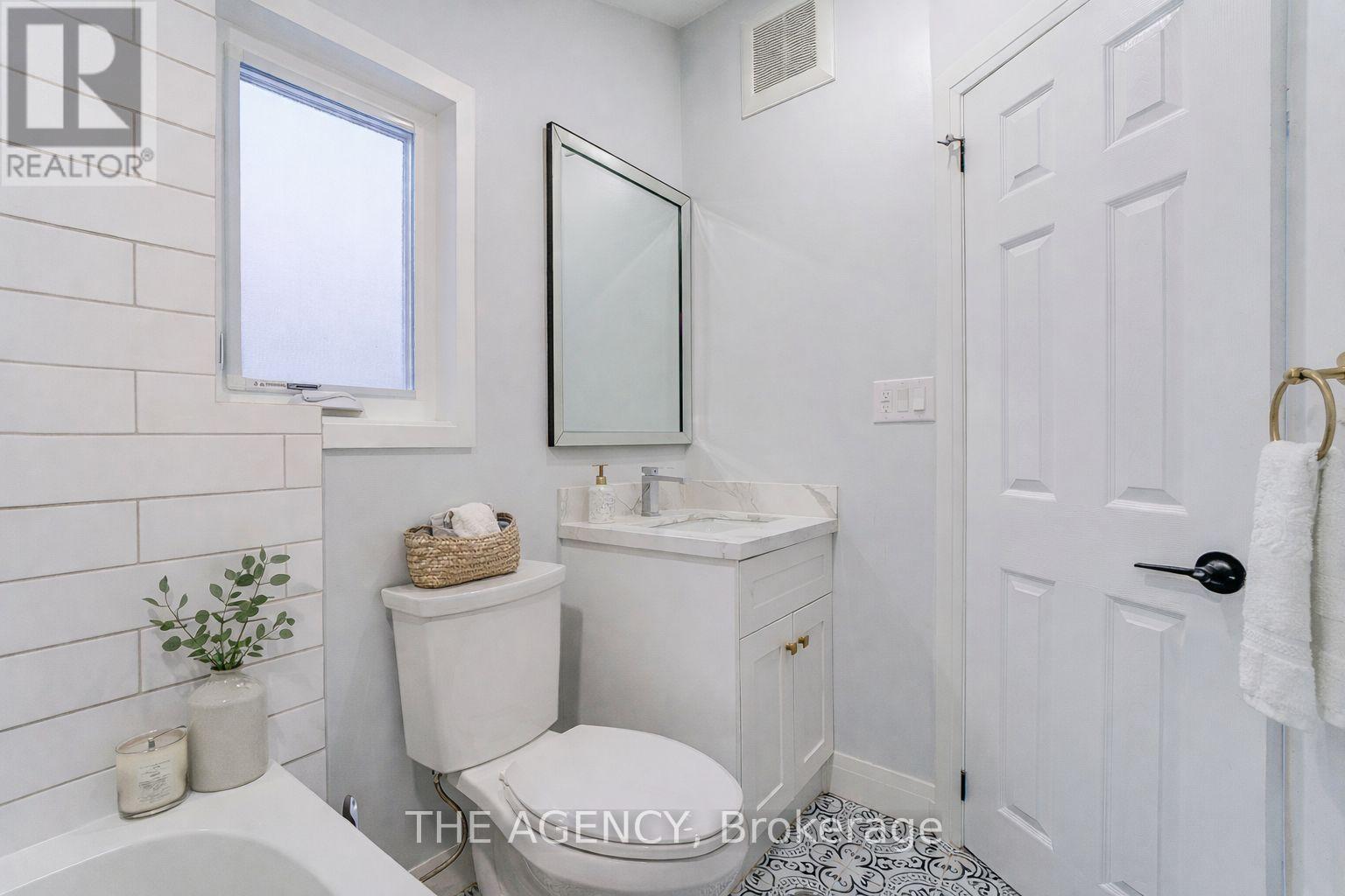 259 Robina Avenue, Toronto, Ontario  M6C 3Y9 - Photo 9 - C12663686