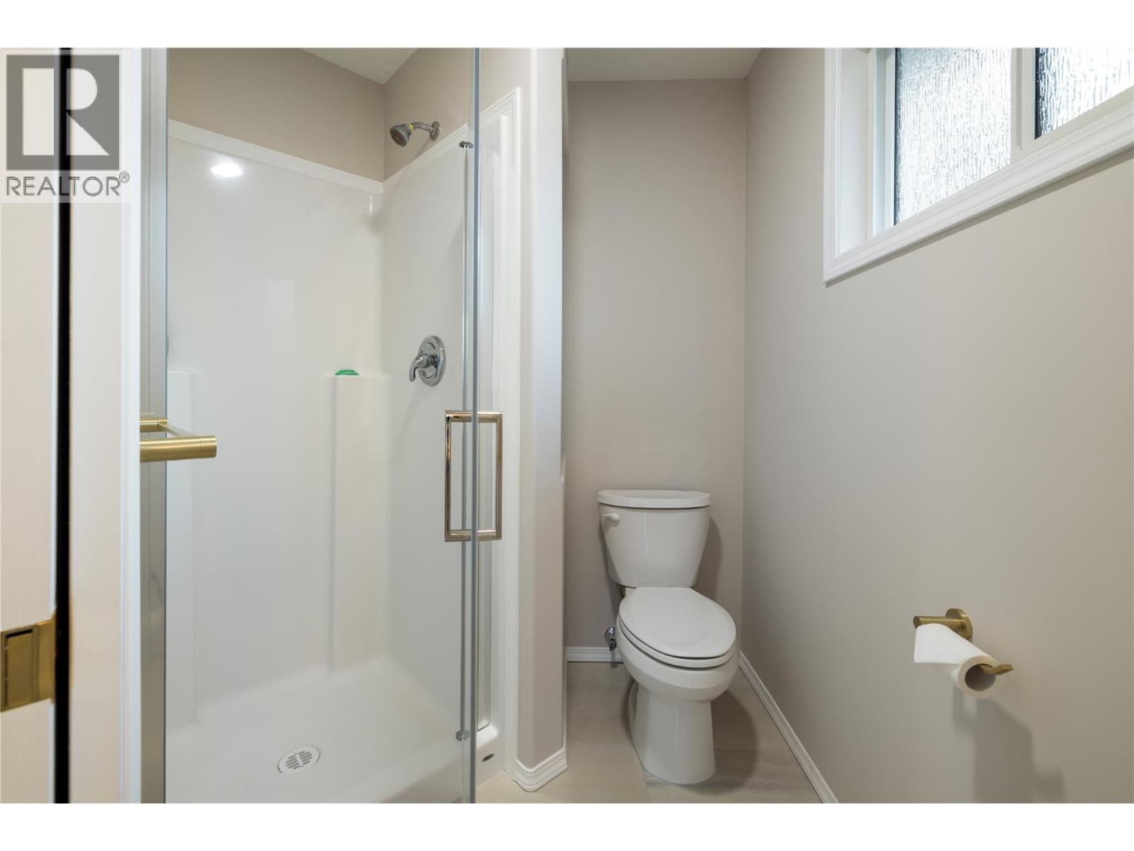 2300 Silver Place Unit# 14 Kelowna, BC V1V2L5_13