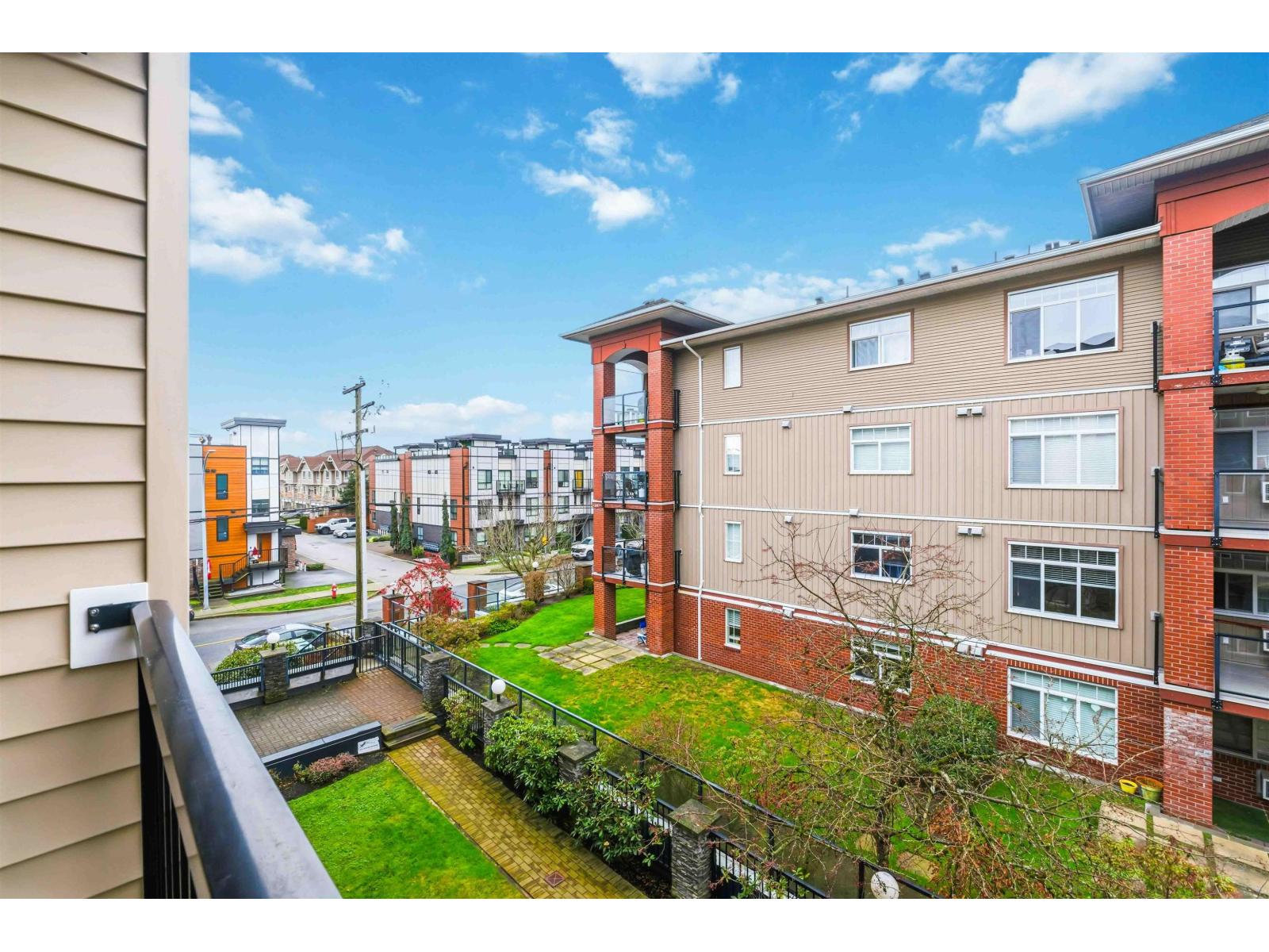 301 5488 198 Street, Langley, British Columbia  V3A 1G2 - Photo 37 - R3075864