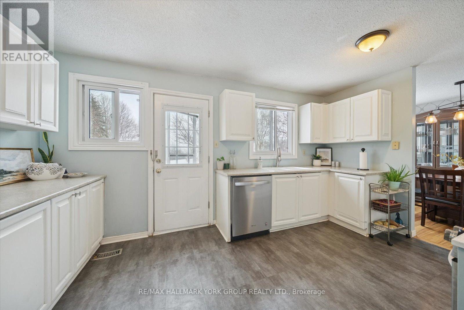 208 Park Street, Brock, Ontario L0E 1E0 - Photo 11 - N12663510