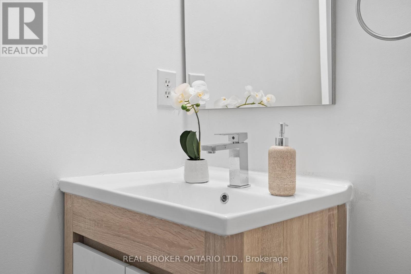 21 Spring Meadow Avenue, Markham, Ontario  L6B 1B5 - Photo 38 - N12663602