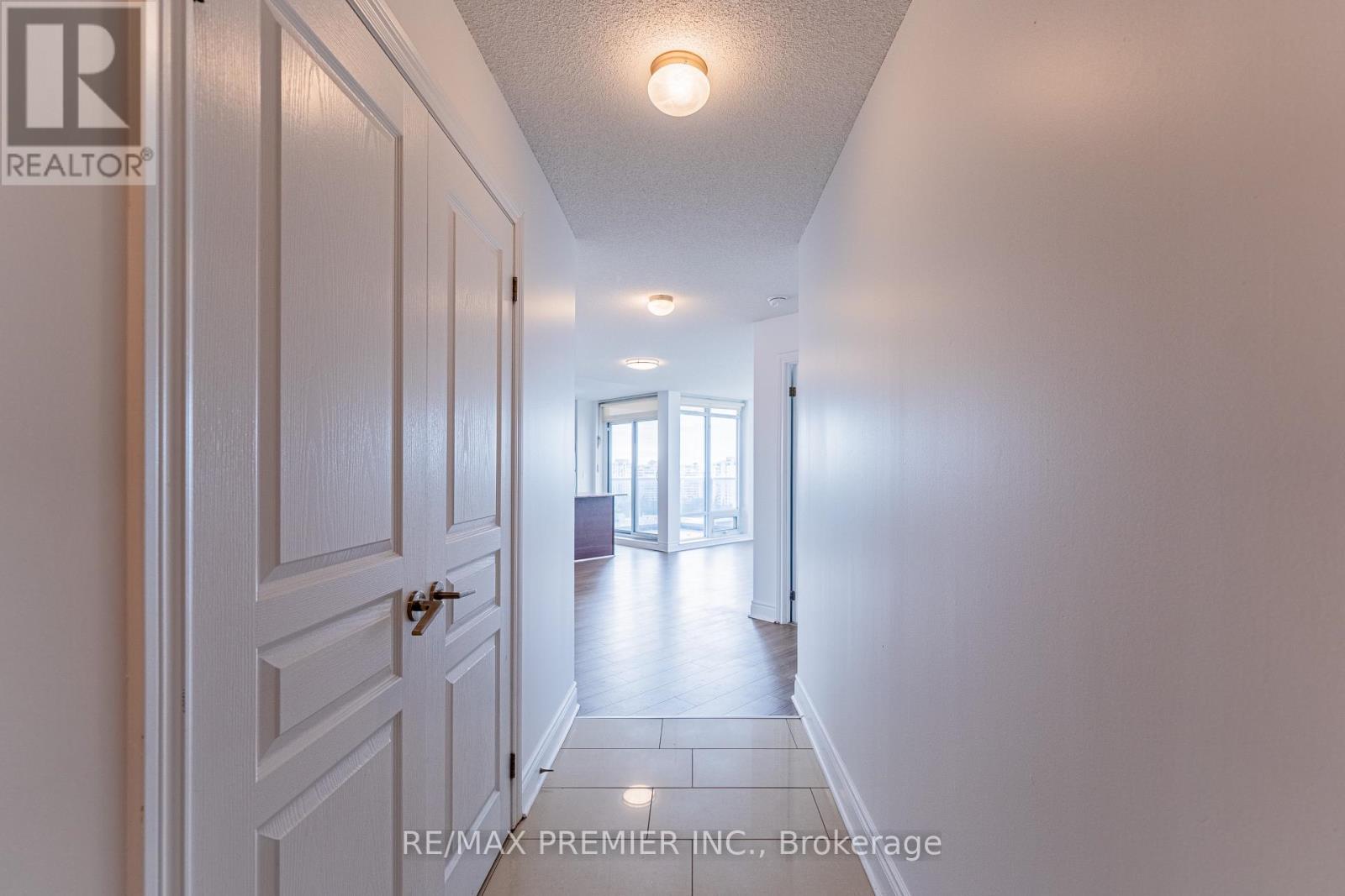 1203 - 7 North Park Road, Vaughan, Ontario  L4J 0C9 - Photo 11 - N12663670