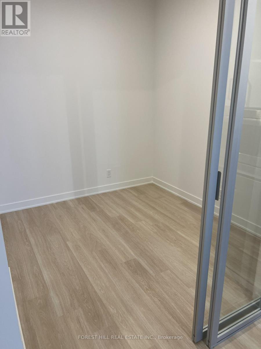 3204 - 30 Upper Mall Way, Vaughan, Ontario  L4J 0L7 - Photo 4 - N12663692