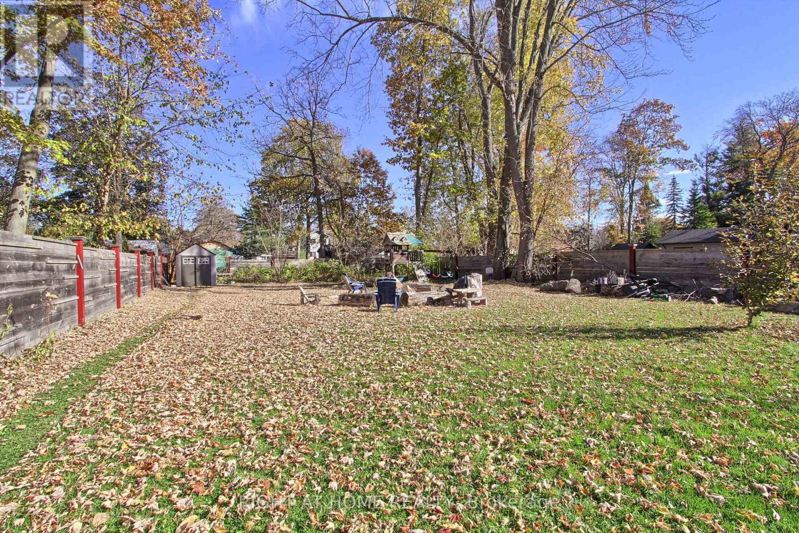 45 Pleasant Avenue, East Gwillimbury, Ontario  L9N 1A2 - Photo 34 - N12597270