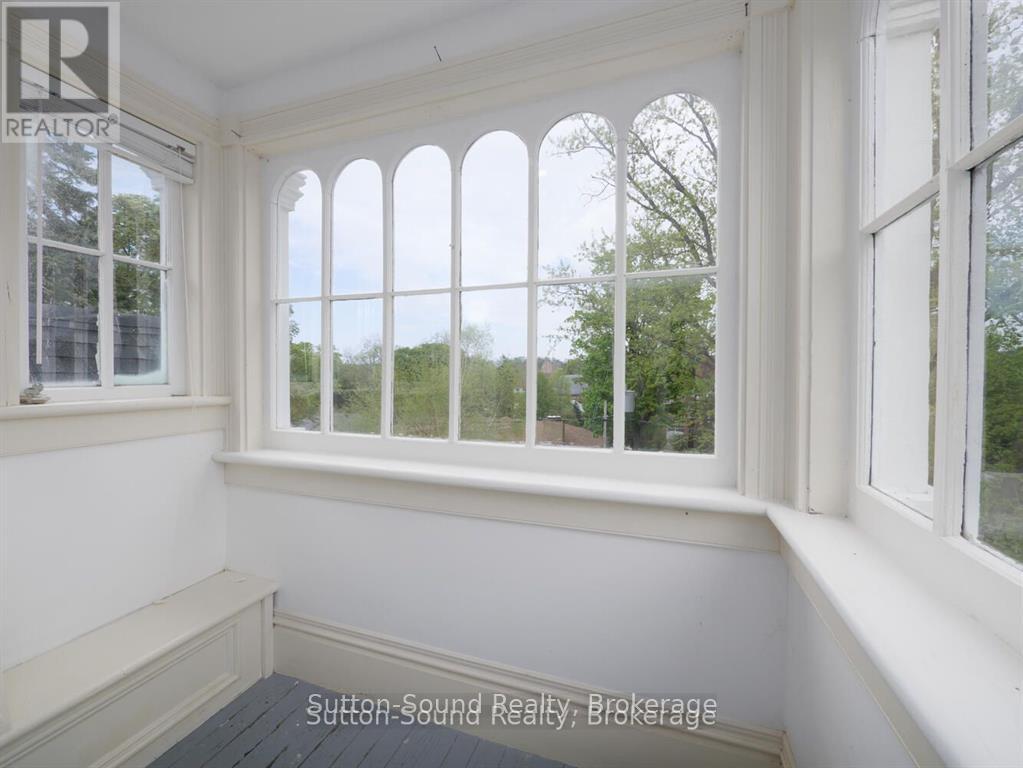 932 3rd Avenue W, Owen Sound, Ontario  N4K 4P6 - Photo 41 - X12663028