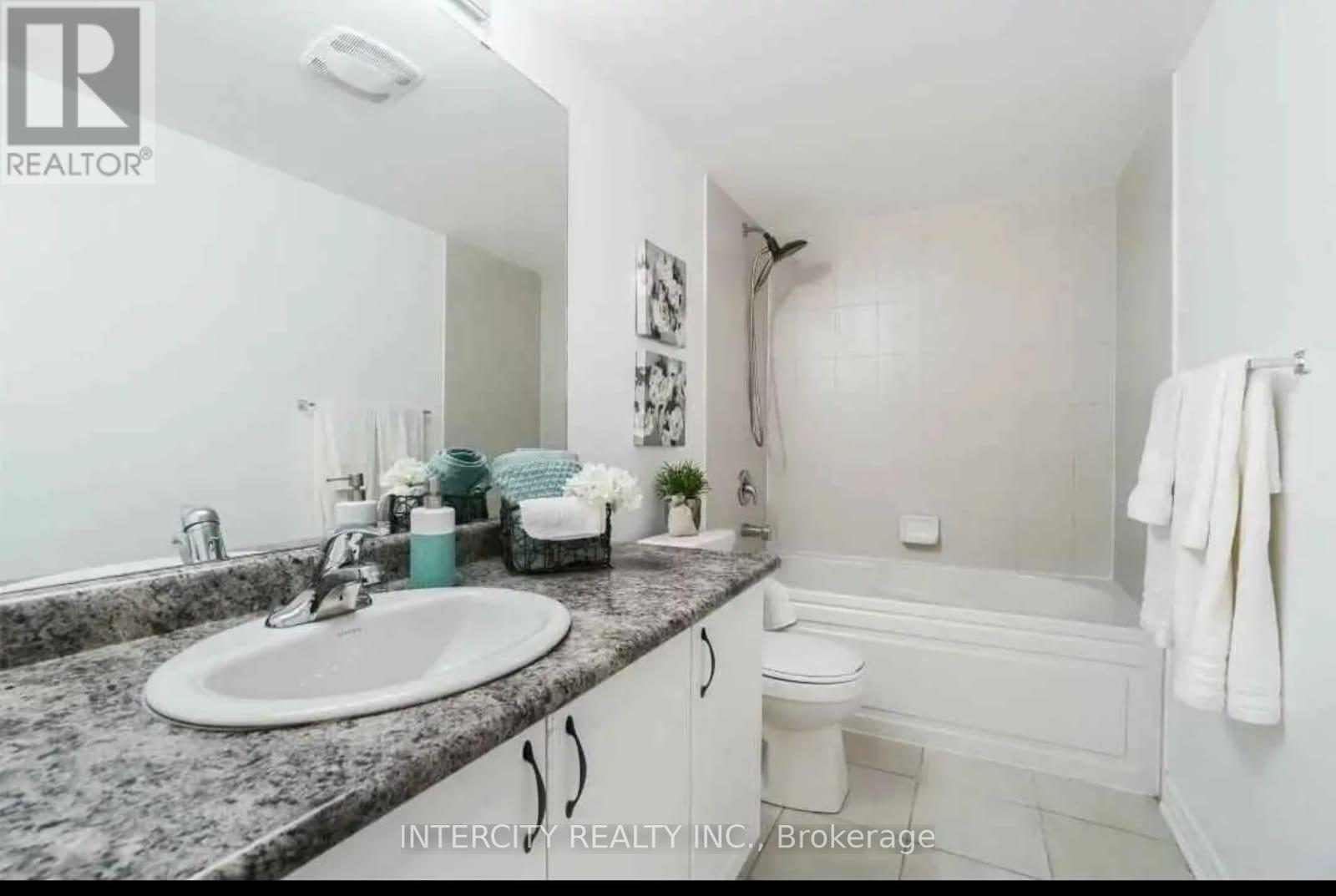 106 - 200 Veterans Drive, Brampton, Ontario  L7A 4S6 - Photo 14 - W12663532