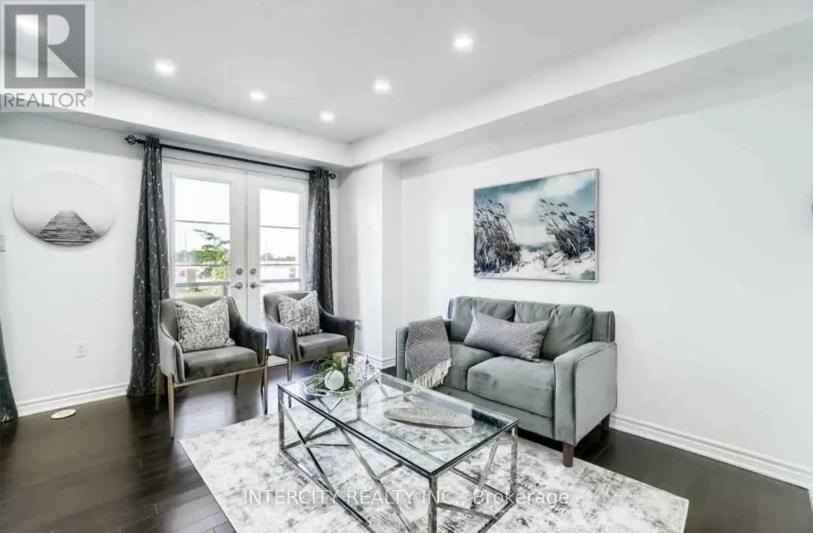 106 - 200 Veterans Drive, Brampton, Ontario  L7A 4S6 - Photo 7 - W12663532