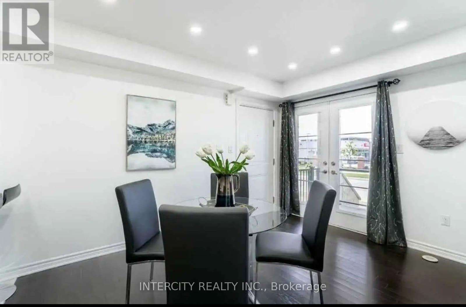 106 - 200 Veterans Drive, Brampton, Ontario  L7A 4S6 - Photo 8 - W12663532