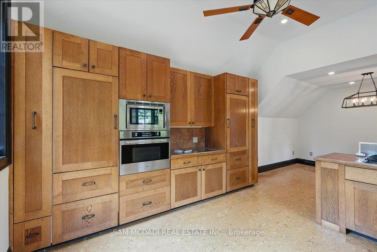 62 Maple Avenue S, Mississauga, Ontario  L5H 2R6 - Photo 12 - W12663534