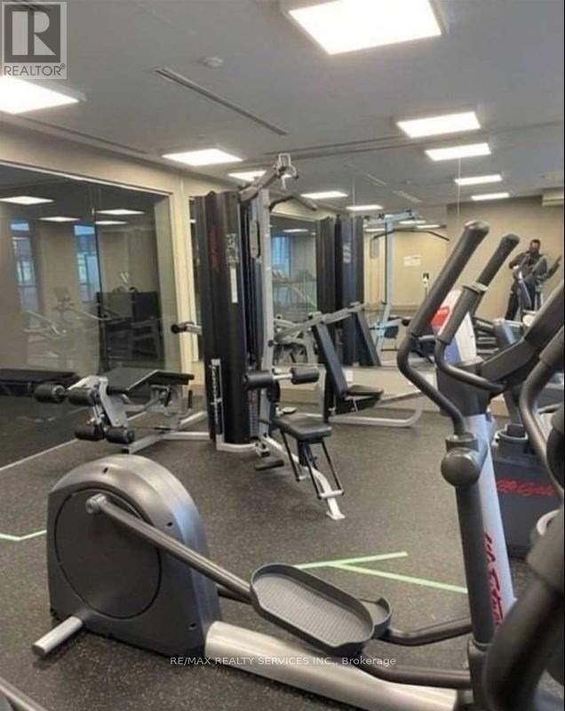 2018 - 35 Watergarden Drive, Mississauga, Ontario  L5R 1B2 - Photo 6 - W12663588