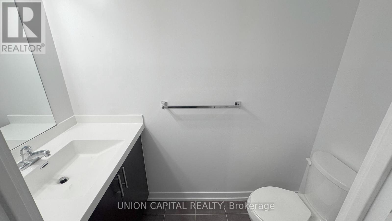 2509 - 1410 Dupont Street, Toronto, Ontario  M6H 0B6 - Photo 11 - W12663598