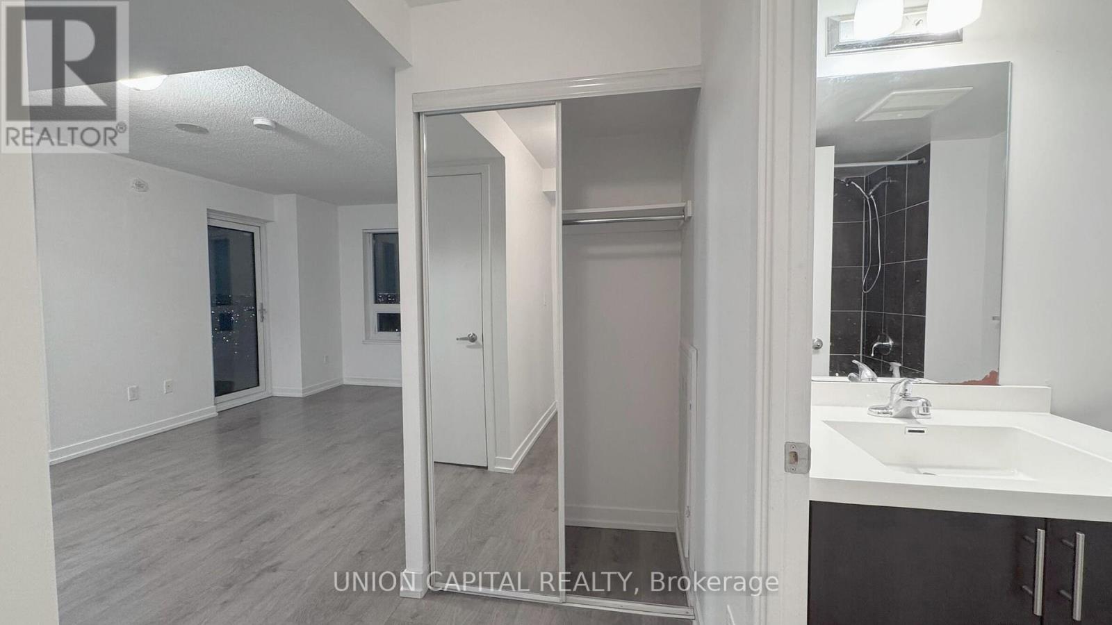 2509 - 1410 Dupont Street, Toronto, Ontario  M6H 0B6 - Photo 21 - W12663598