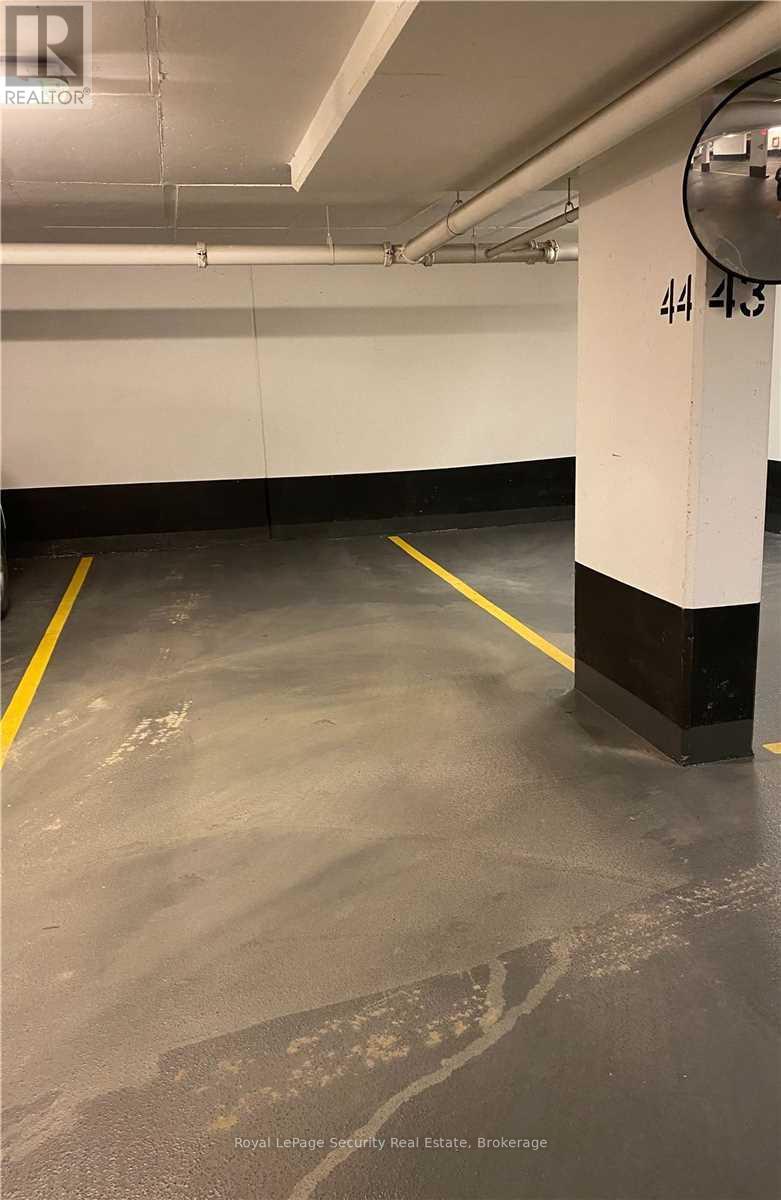 722 - 1185 The Queensway, Toronto, Ontario  M8Z 0C6 - Photo 8 - W12663608