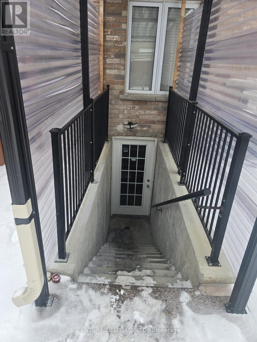 7205 Saint Barbara Boulevard, Mississauga, Ontario  L5W 0C7 - Photo 15 - W12663658