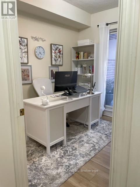 2025 - 3031 Finch Avenue W, Toronto, Ontario  M9M 0A3 - Photo 14 - W12663672