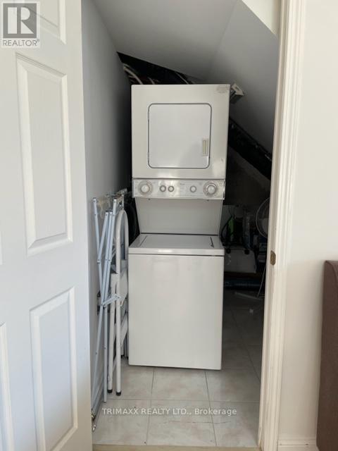 2025 - 3031 Finch Avenue W, Toronto, Ontario  M9M 0A3 - Photo 17 - W12663672