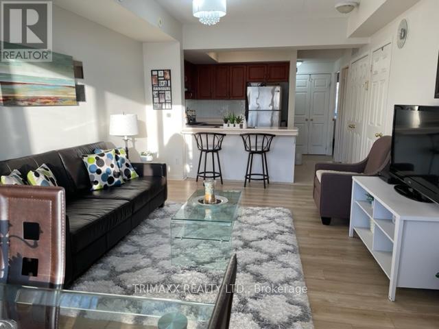 2025 - 3031 Finch Avenue W, Toronto, Ontario  M9M 0A3 - Photo 4 - W12663672