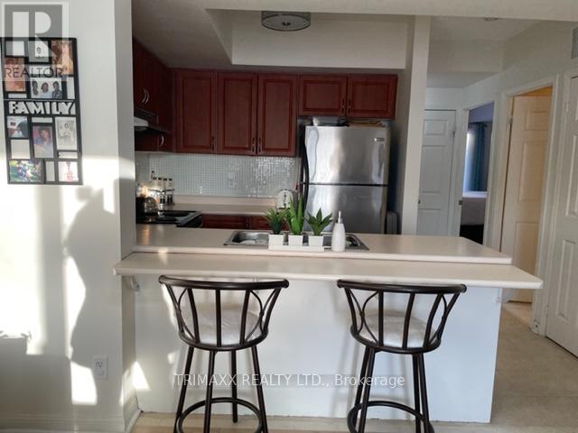 2025 - 3031 Finch Avenue W, Toronto, Ontario  M9M 0A3 - Photo 8 - W12663672