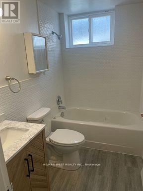 105 - 2365 Marine Drive, Oakville, Ontario  L6L 1C5 - Photo 15 - W12663712