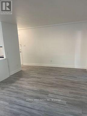 105 - 2365 Marine Drive, Oakville, Ontario  L6L 1C5 - Photo 9 - W12663712