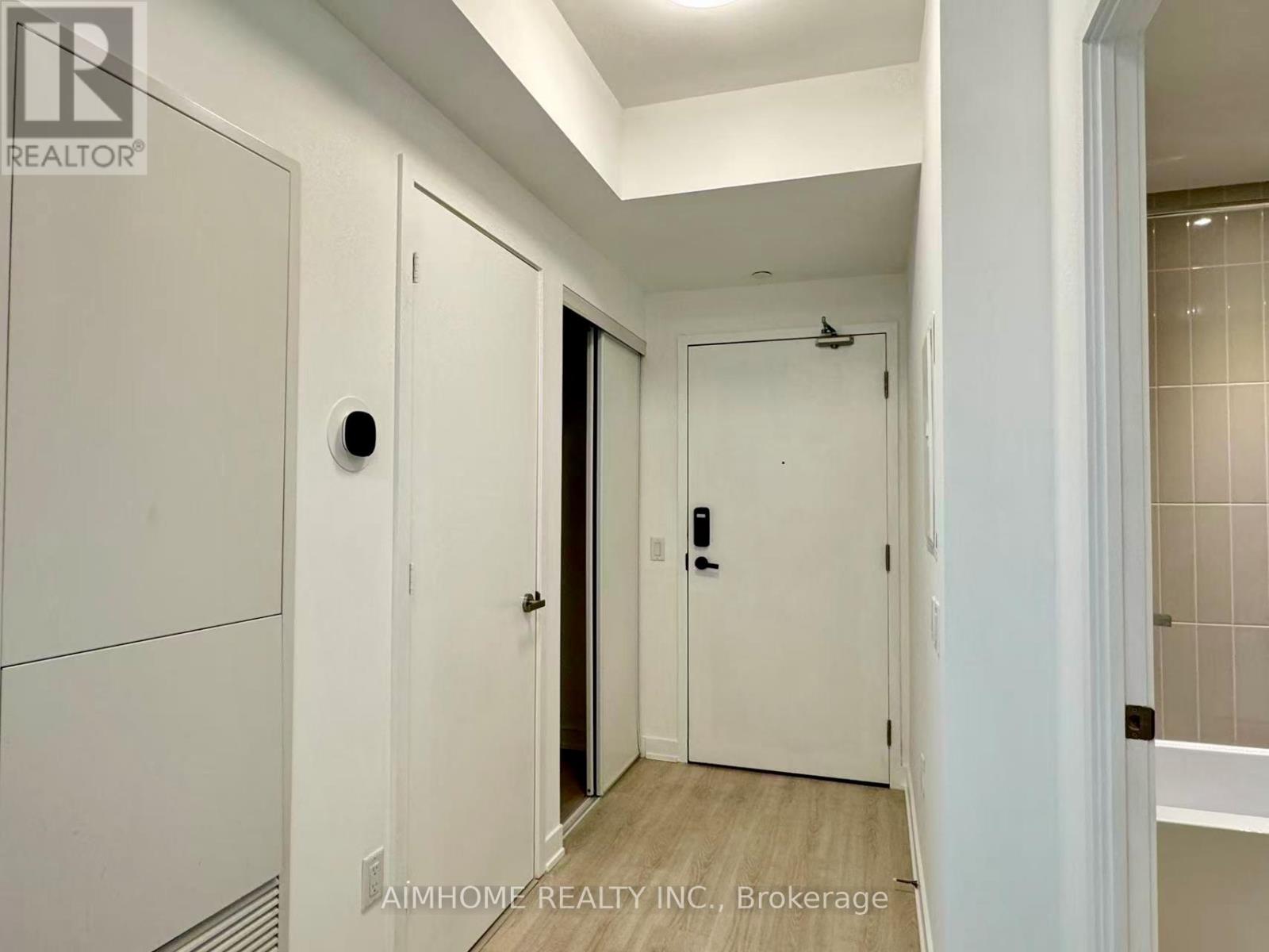 4112 - 3883 Quartz Road, Mississauga, Ontario  L5B 0M4 - Photo 2 - W12663720