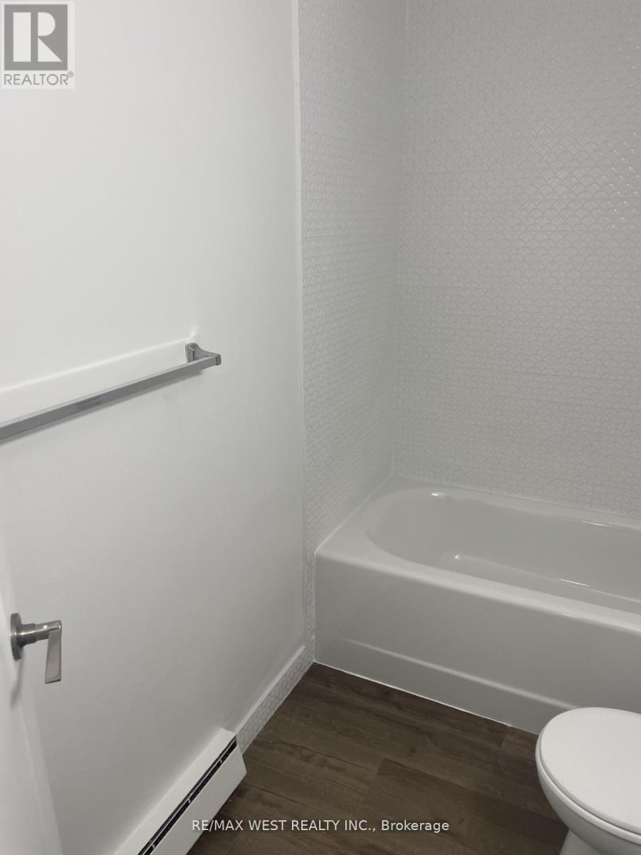 102 - 2365 Marine Drive, Oakville, Ontario  L6L 1C5 - Photo 15 - W12663736