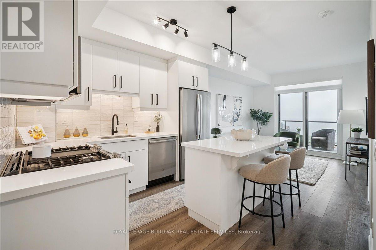 1405 - 2007 James Street, Burlington, Ontario  L7R 0G7 - Photo 9 - W12663762