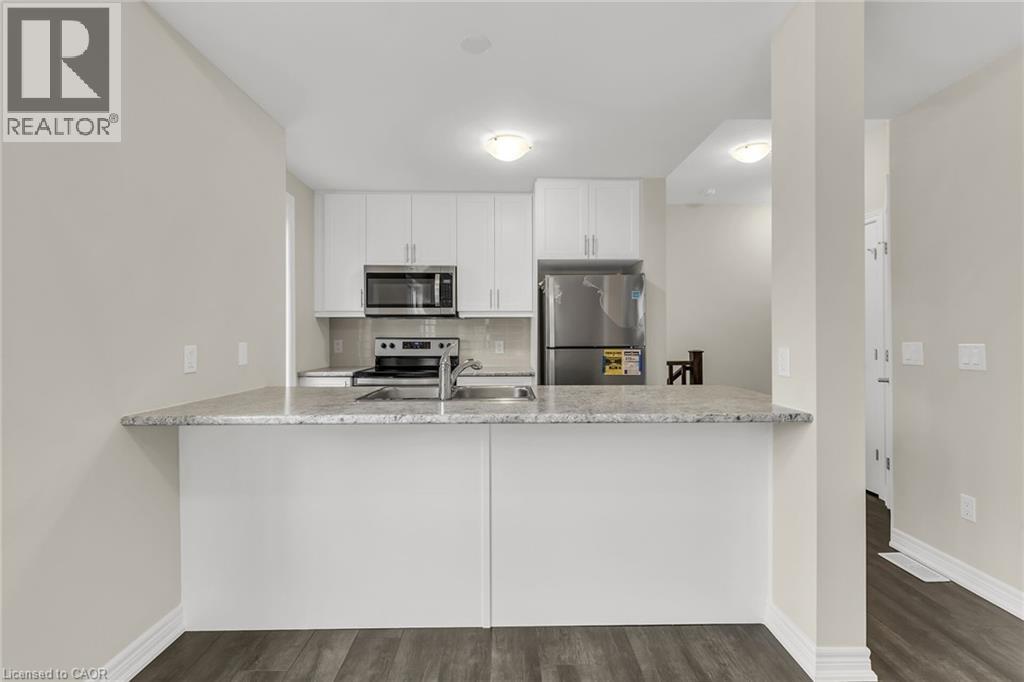 19 Picardy Drive Unit# 32, Stoney Creek, Ontario  L8J 0M7 - Photo 5 - 40796185