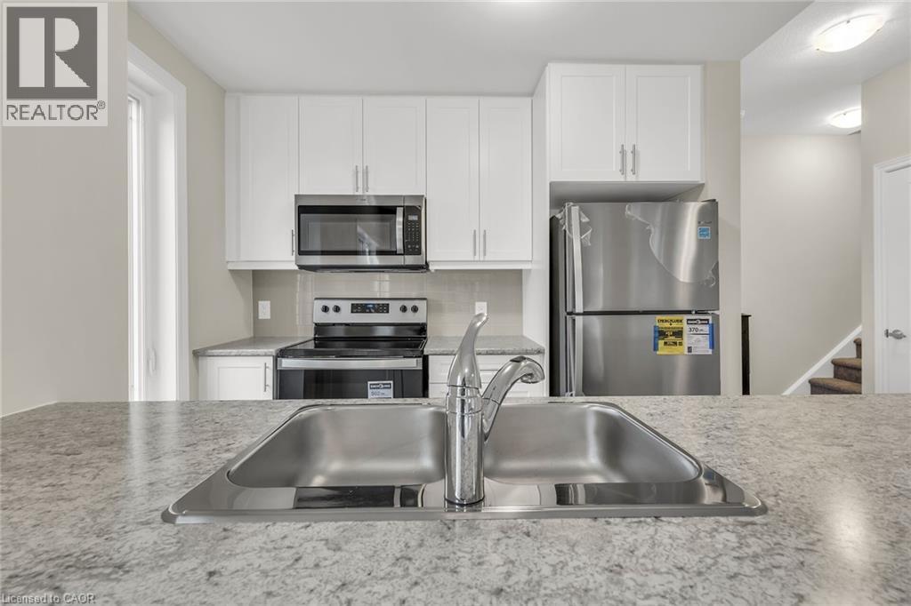 19 Picardy Drive Unit# 32, Stoney Creek, Ontario  L8J 0M7 - Photo 9 - 40796185