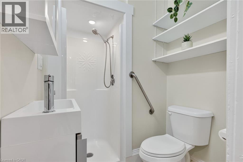 84 Ray Street S, Hamilton, Ontario  L8P 3V7 - Photo 13 - 40796169