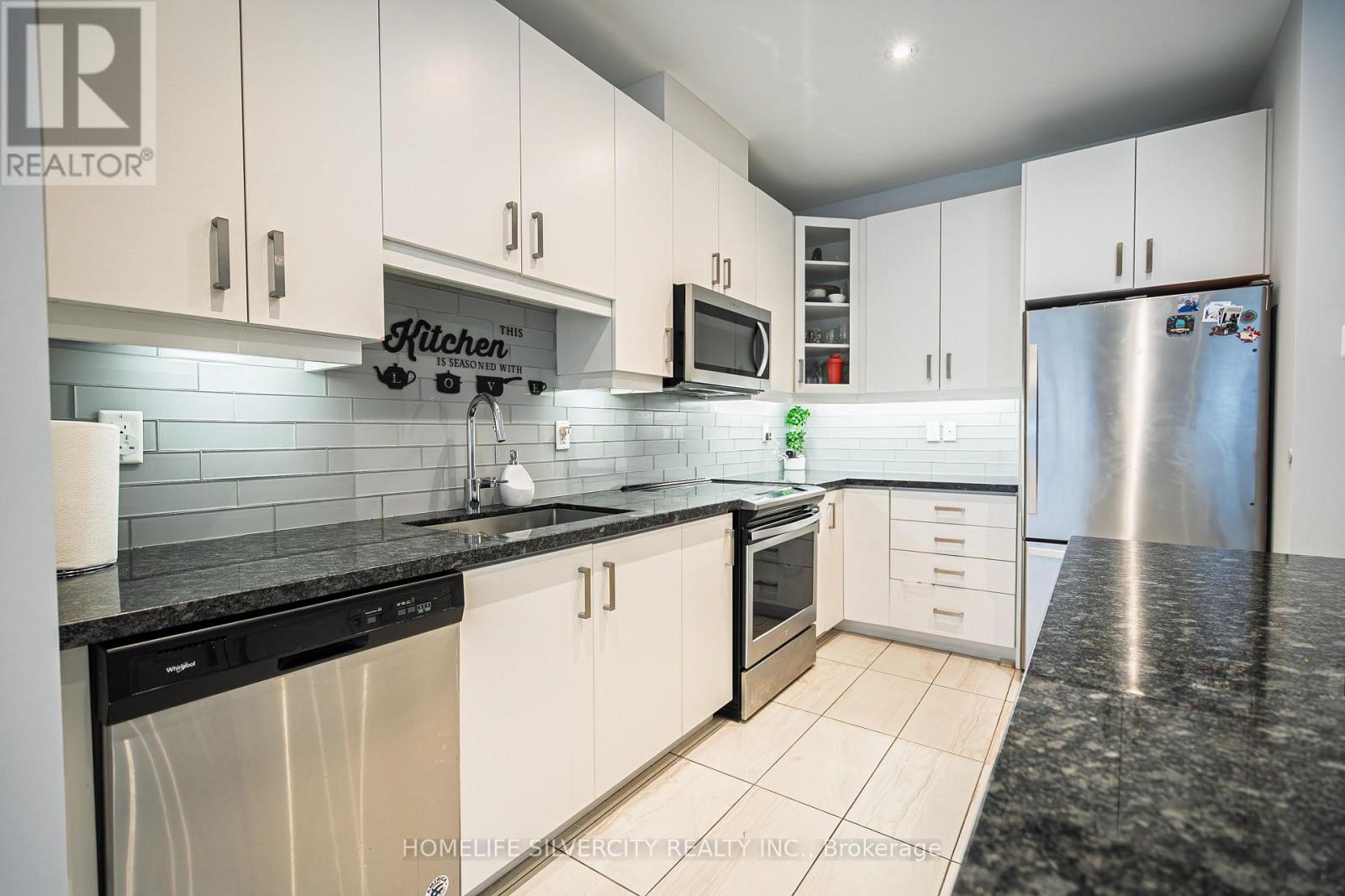 106 Columbus Gate, Hamilton, Ontario  L8J 0L3 - Photo 17 - X12663504