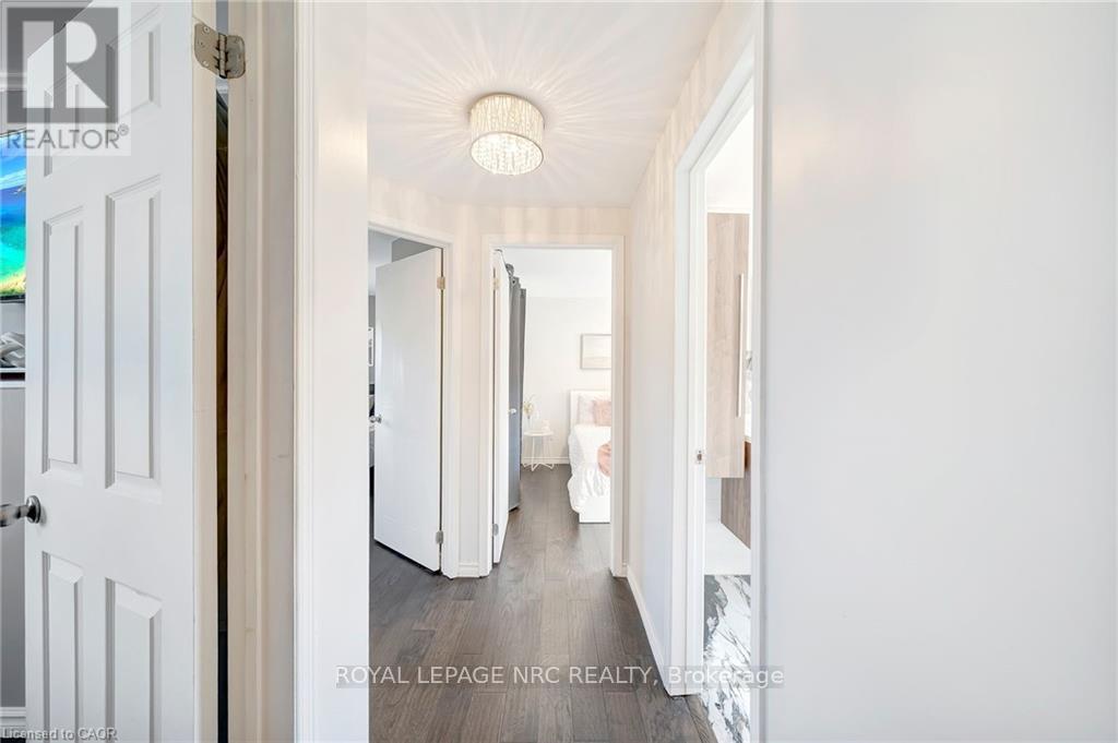 22 Pleasant Grove Terrace, Grimsby, Ontario  L3M 5G8 - Photo 12 - X12663586