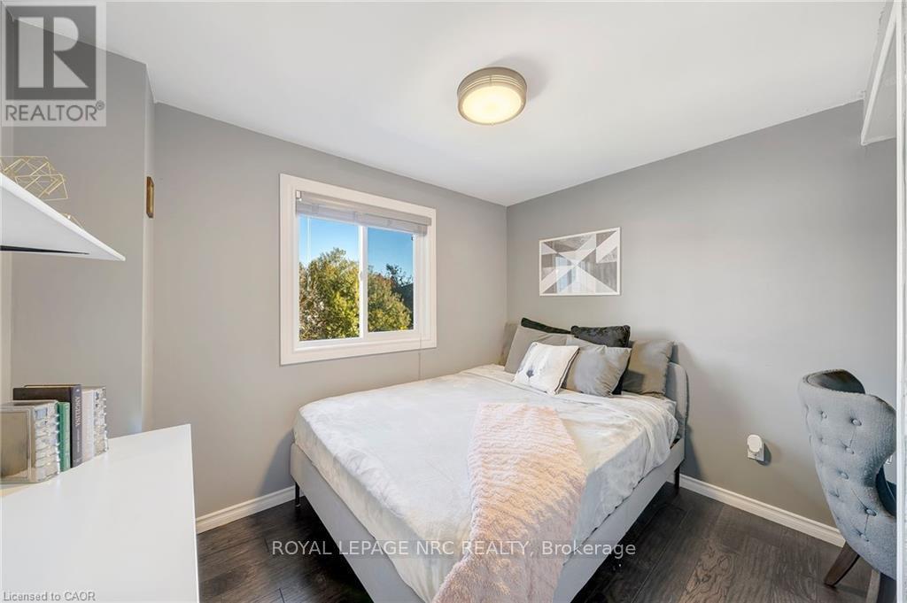 22 Pleasant Grove Terrace, Grimsby, Ontario  L3M 5G8 - Photo 16 - X12663586