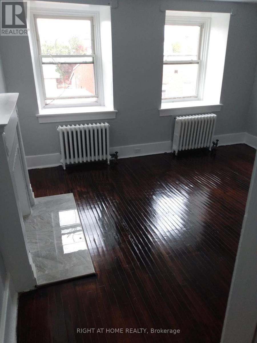 89 King Street W, Brockville, Ontario  K6V 3R1 - Photo 3 - X12663620