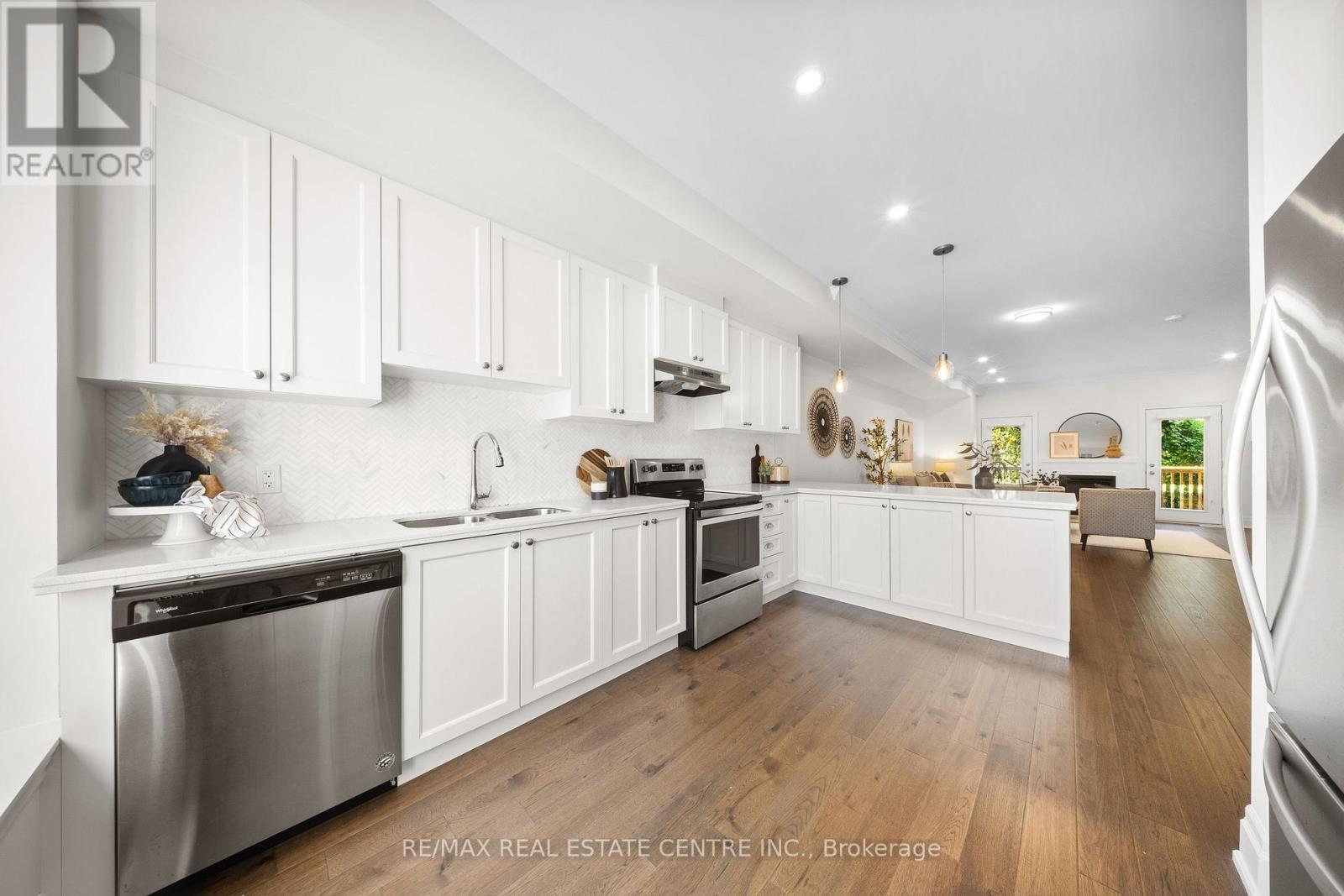 7 - 111 Wilson Street E, Hamilton, Ontario  L9B 2G7 - Photo 24 - X12663682