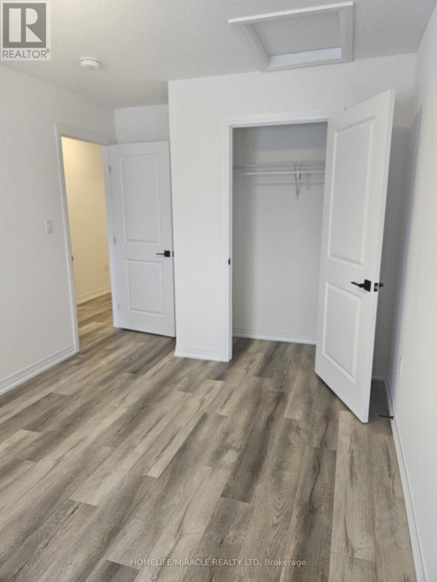 88 Gort Avenue, Brant, Ontario  N3L 3K2 - Photo 12 - X12663784