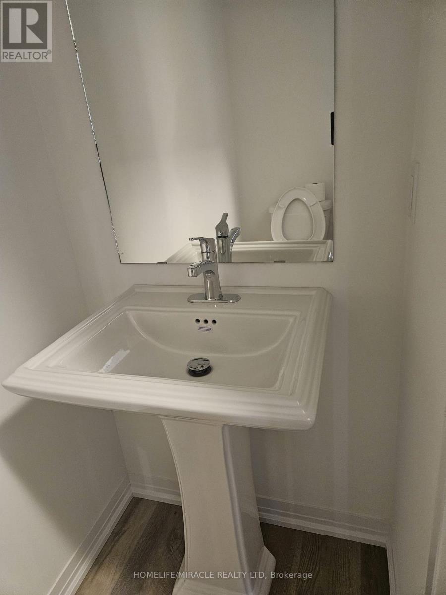 88 Gort Avenue, Brant, Ontario  N3L 3K2 - Photo 16 - X12663784