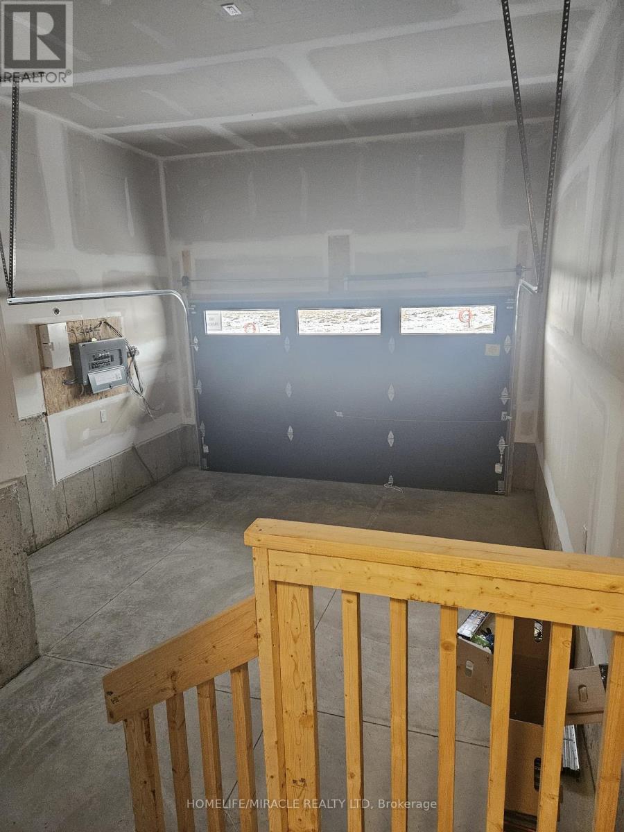 88 Gort Avenue, Brant, Ontario  N3L 3K2 - Photo 22 - X12663784